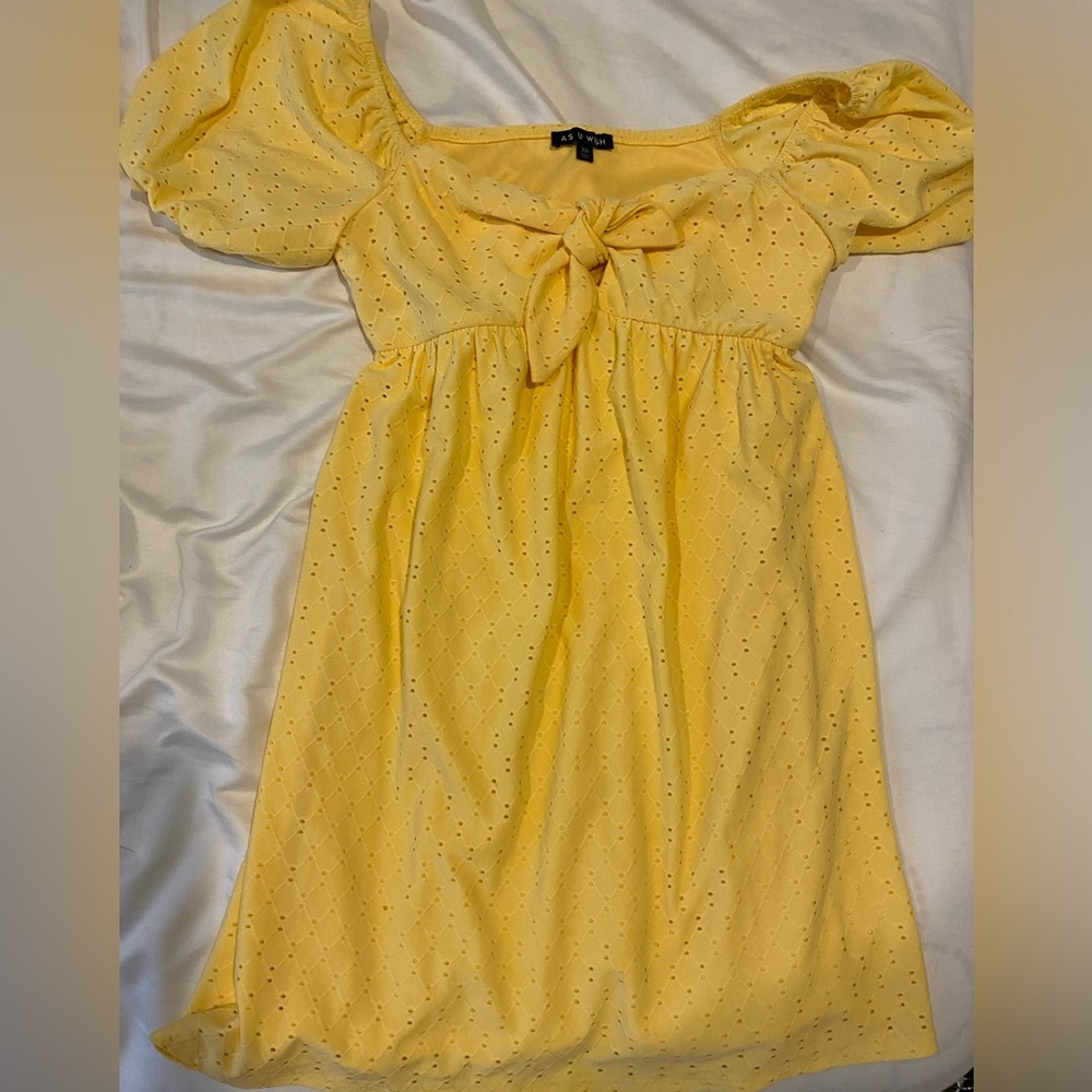 Yellow dress
